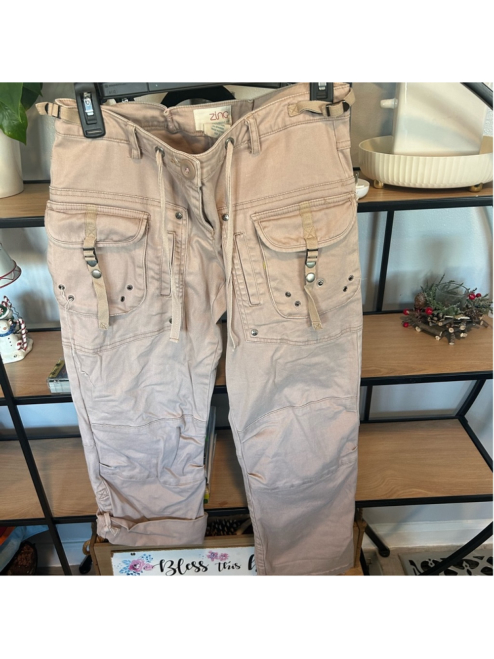 Zinc Beige Pants with Pocket Detail